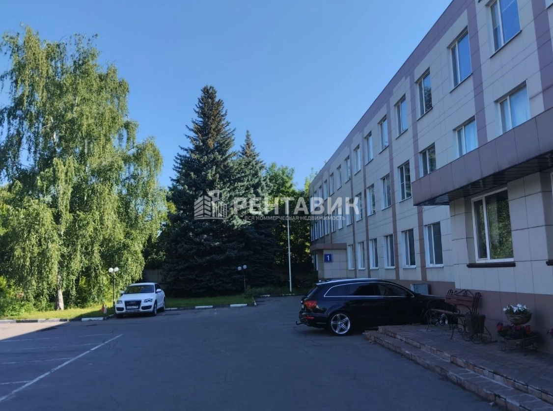 Здание целиком Пражский площадью 5676.9 квадратных метров
