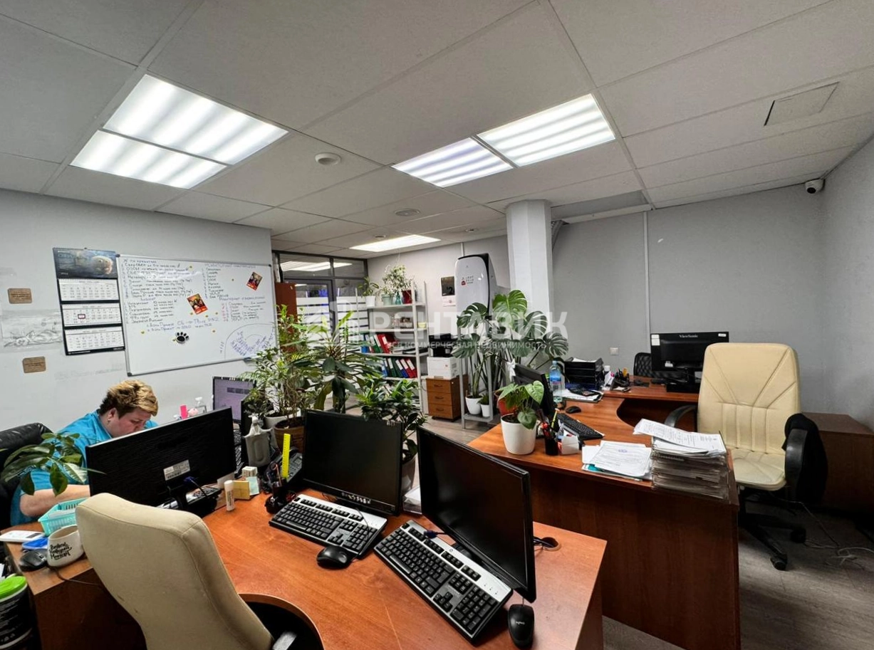 Офис W Plaza I площадью 436 квадратных метров