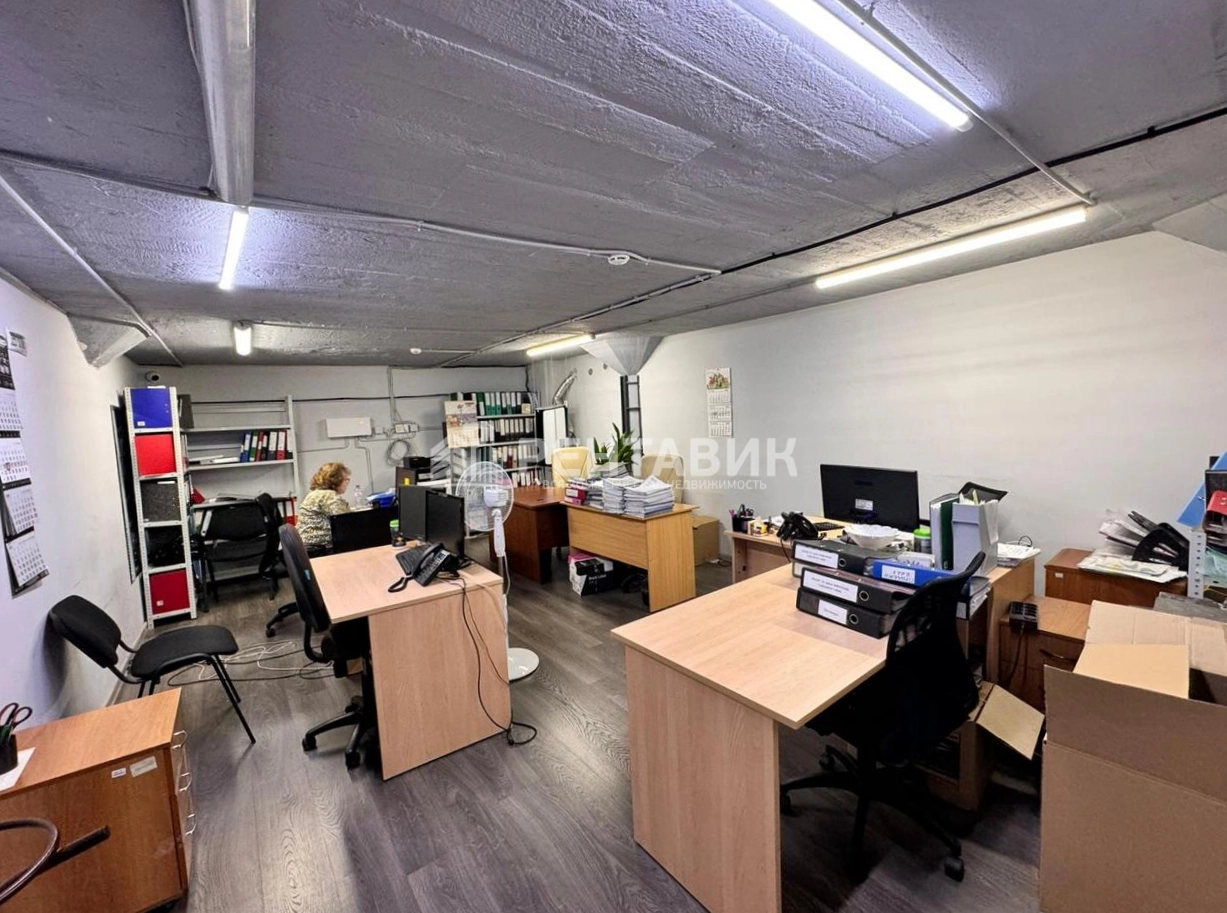 Офис W Plaza I площадью 436 квадратных метров