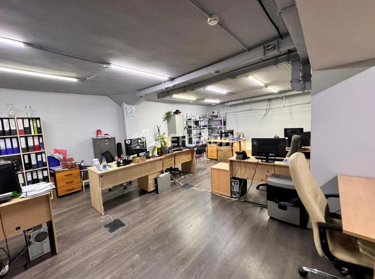 Офис W Plaza I площадью 436 квадратных метров