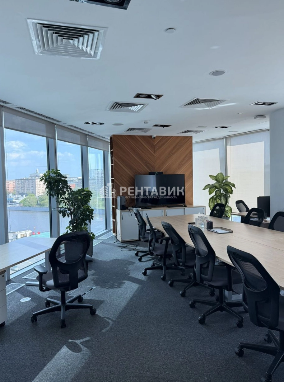 Офис Башня на Набережной, блок B площадью 583 квадратных метров