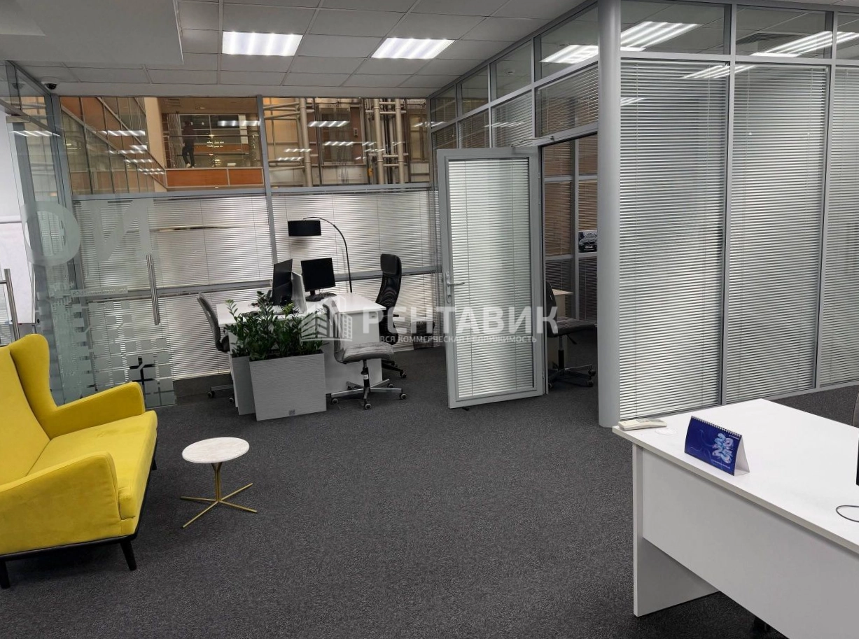 Офис Барклай Плаза площадью 136.6 квадратных метров