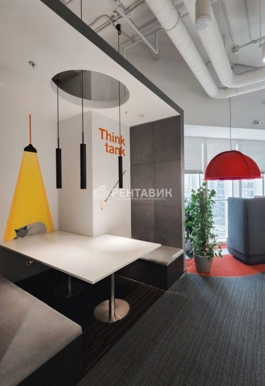 Офис Меркурий Тауэр площадью 2832 квадратных метров