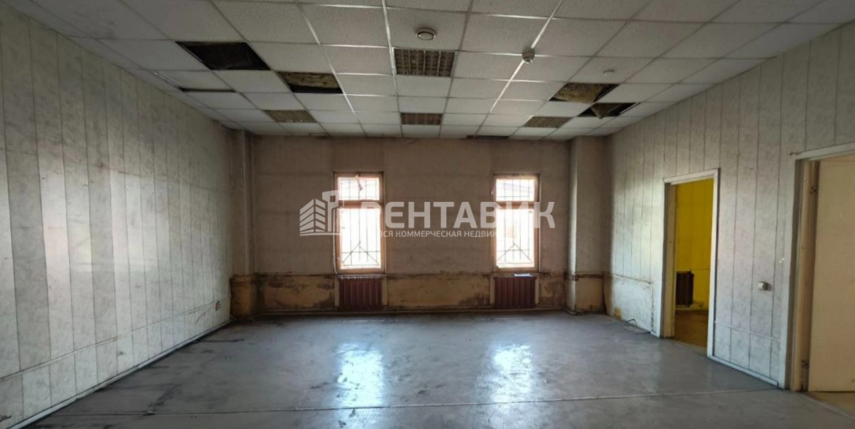 Склад Коммуны, 67Я площадью 333 квадратных метров
