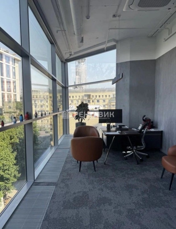 Офис Vivaldi Plaza / Вивальди Плаза площадью 3420 квадратных метров