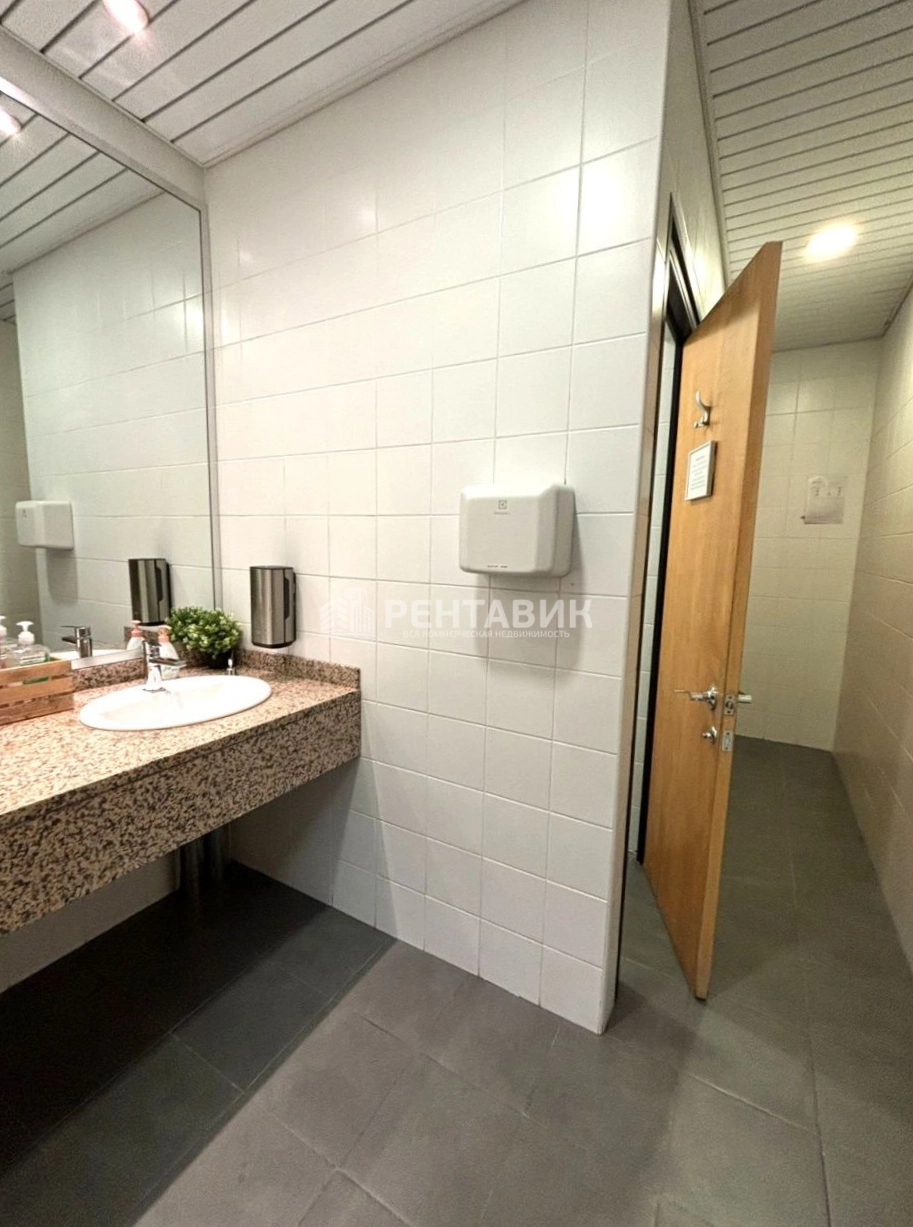 Офис Riverside Towers строение 5 площадью 2139 квадратных метров