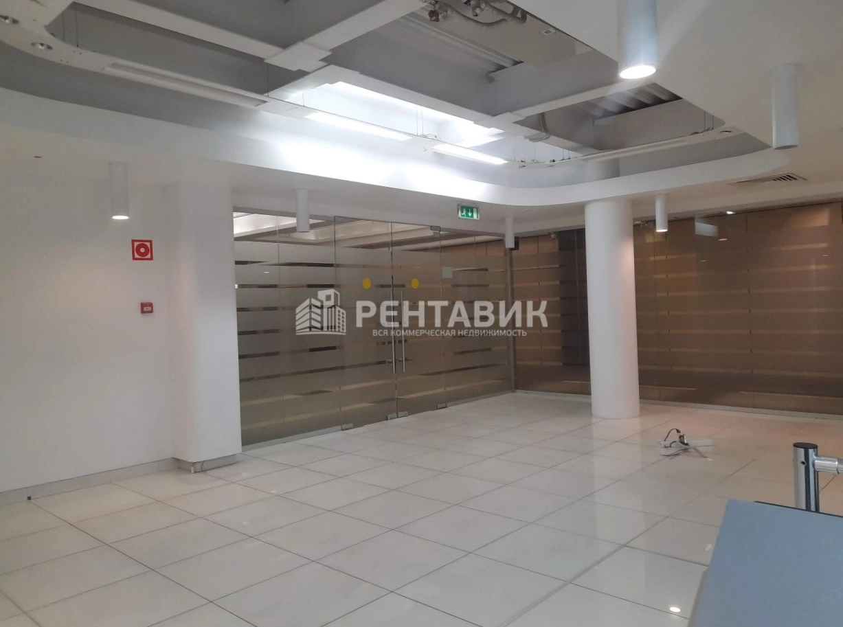 Офис Омега Плаза площадью 1825 квадратных метров