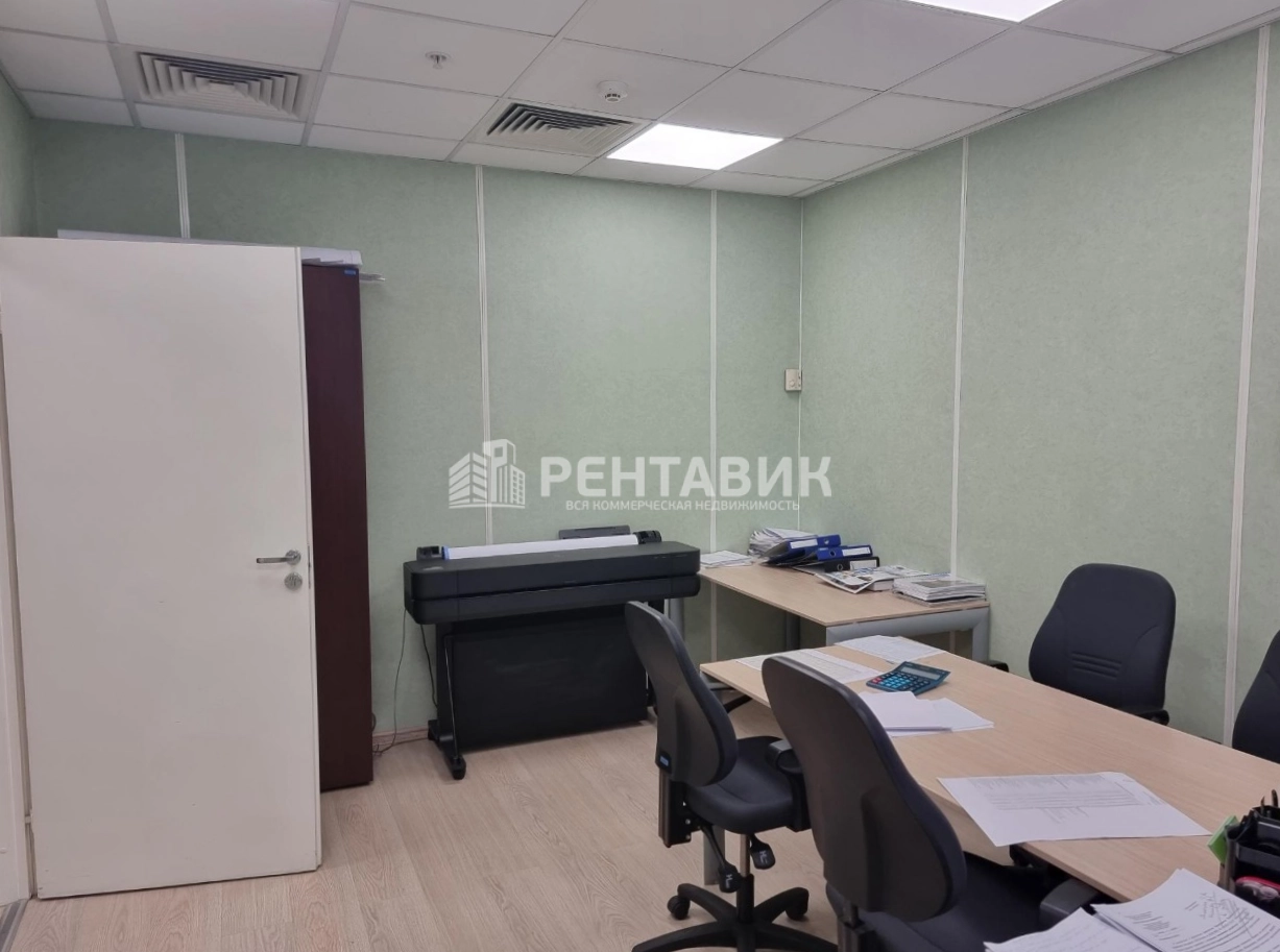 Здание целиком Петровский пассаж площадью 3145 квадратных метров