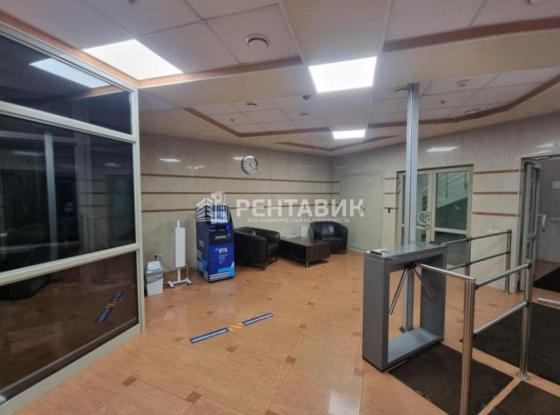 Здание целиком Петровский пассаж площадью 3145 квадратных метров