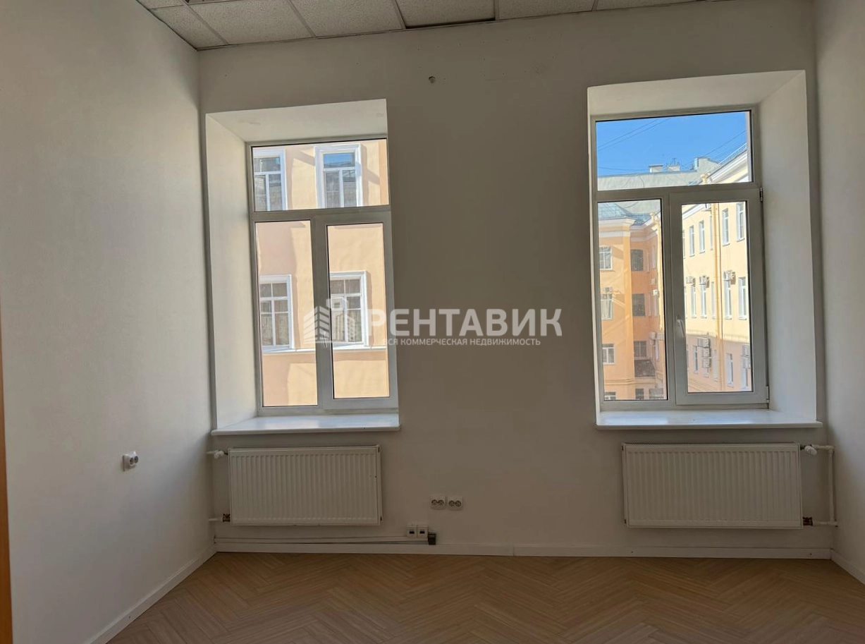 Офис Полтавская, 3 площадью 603 квадратных метров