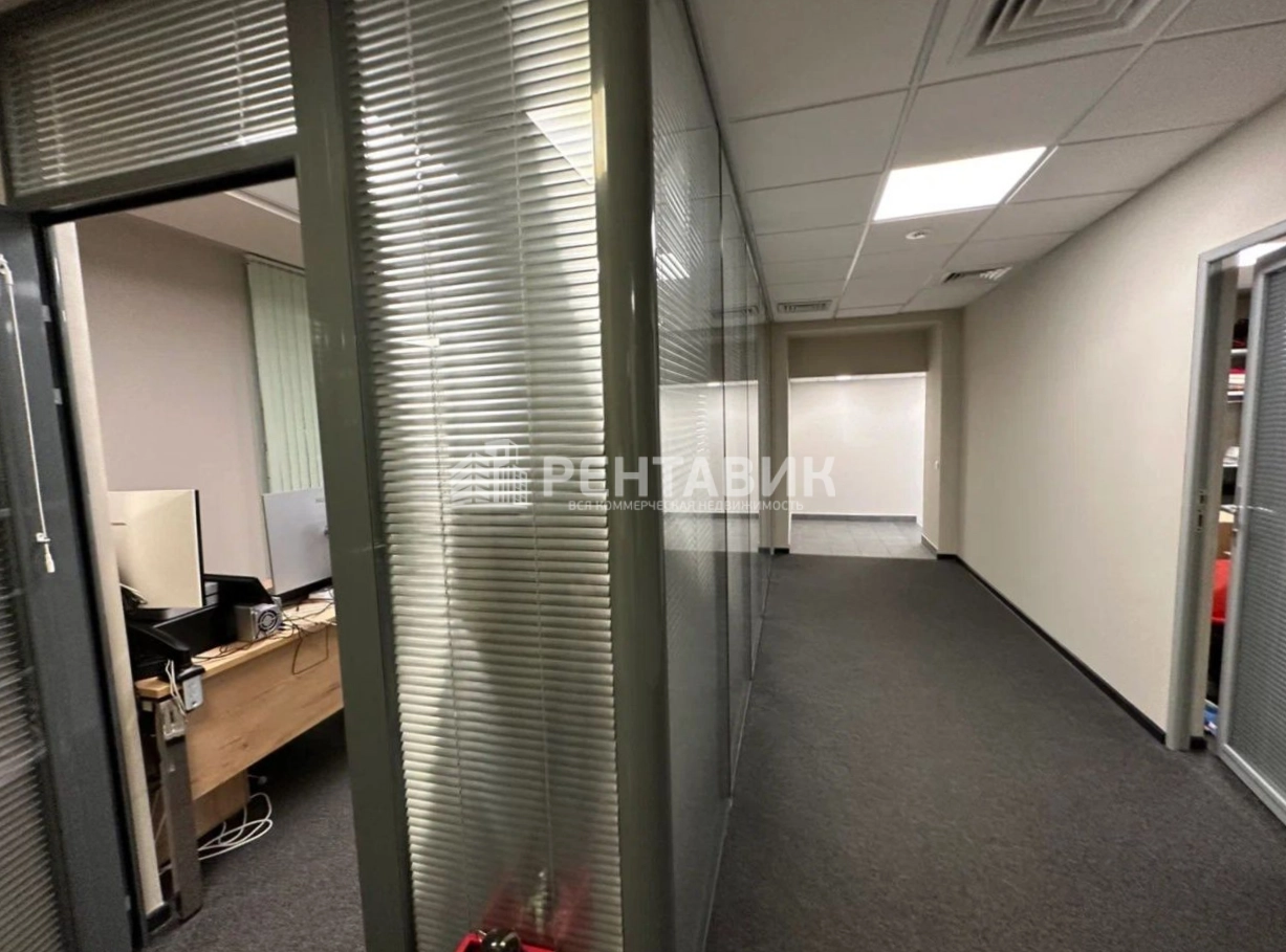 Офис Baker Plaza / Бейкер Плаза площадью 564 квадратных метров
