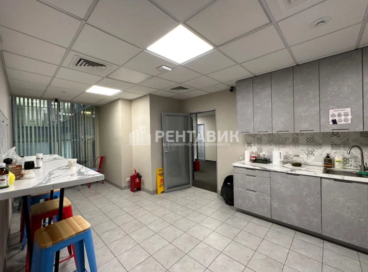 Офис Baker Plaza / Бейкер Плаза площадью 221 квадратных метров