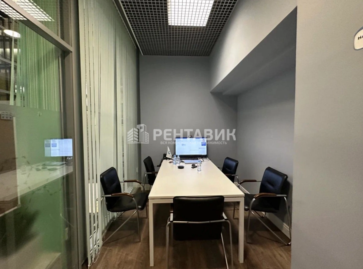 Офис Baker Plaza / Бейкер Плаза площадью 347.6 квадратных метров