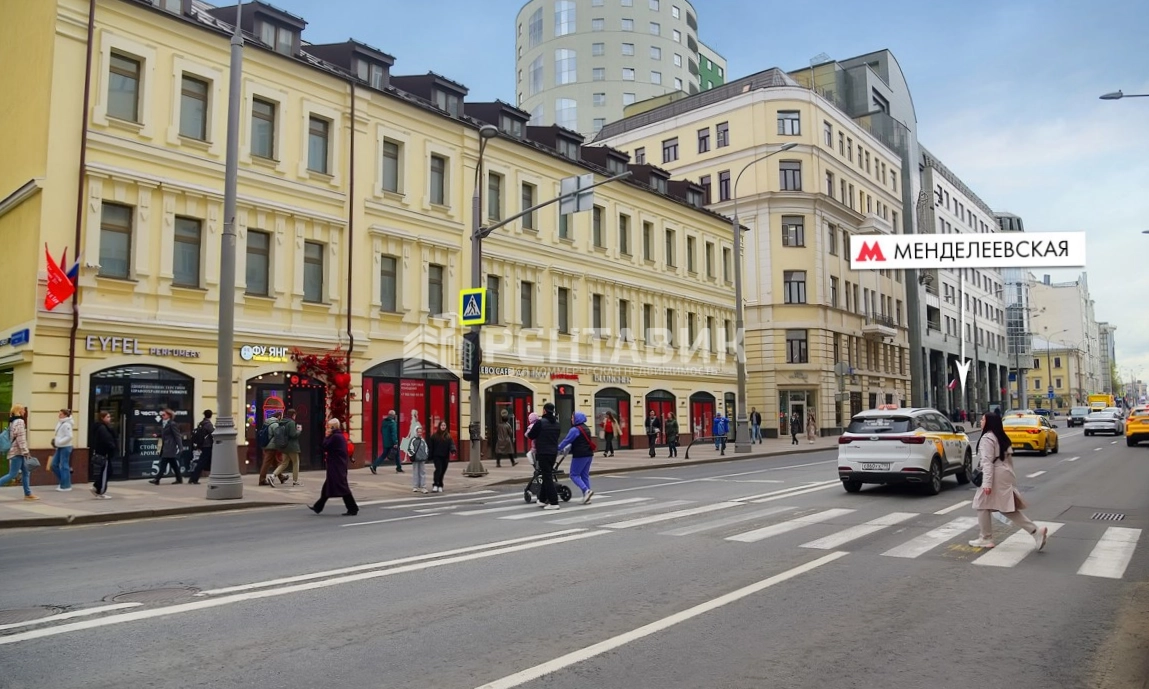 фасад дома, здание по адресу г Москва, ул Новослободская, д 19 стр 1