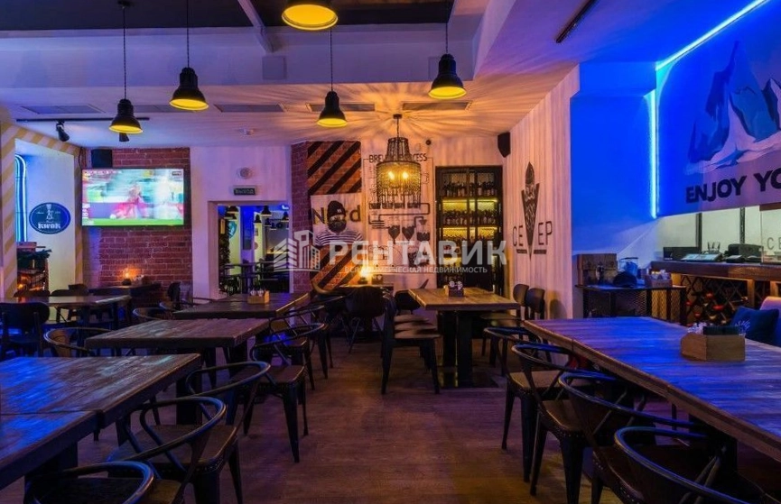 Торговая площадь Страстной 4с3 площадью 212.3 квадратных метров