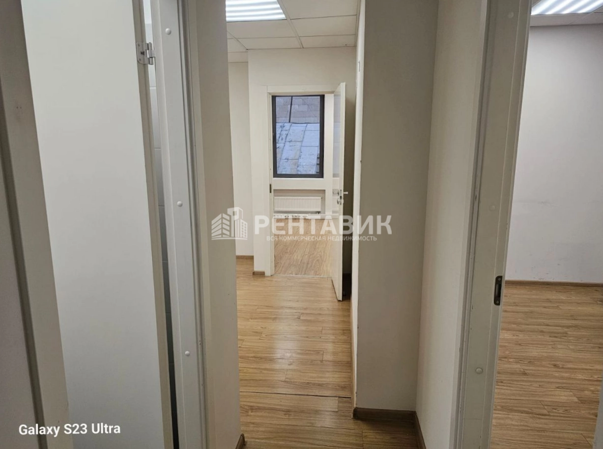 Офис Депо площадью 145 квадратных метров