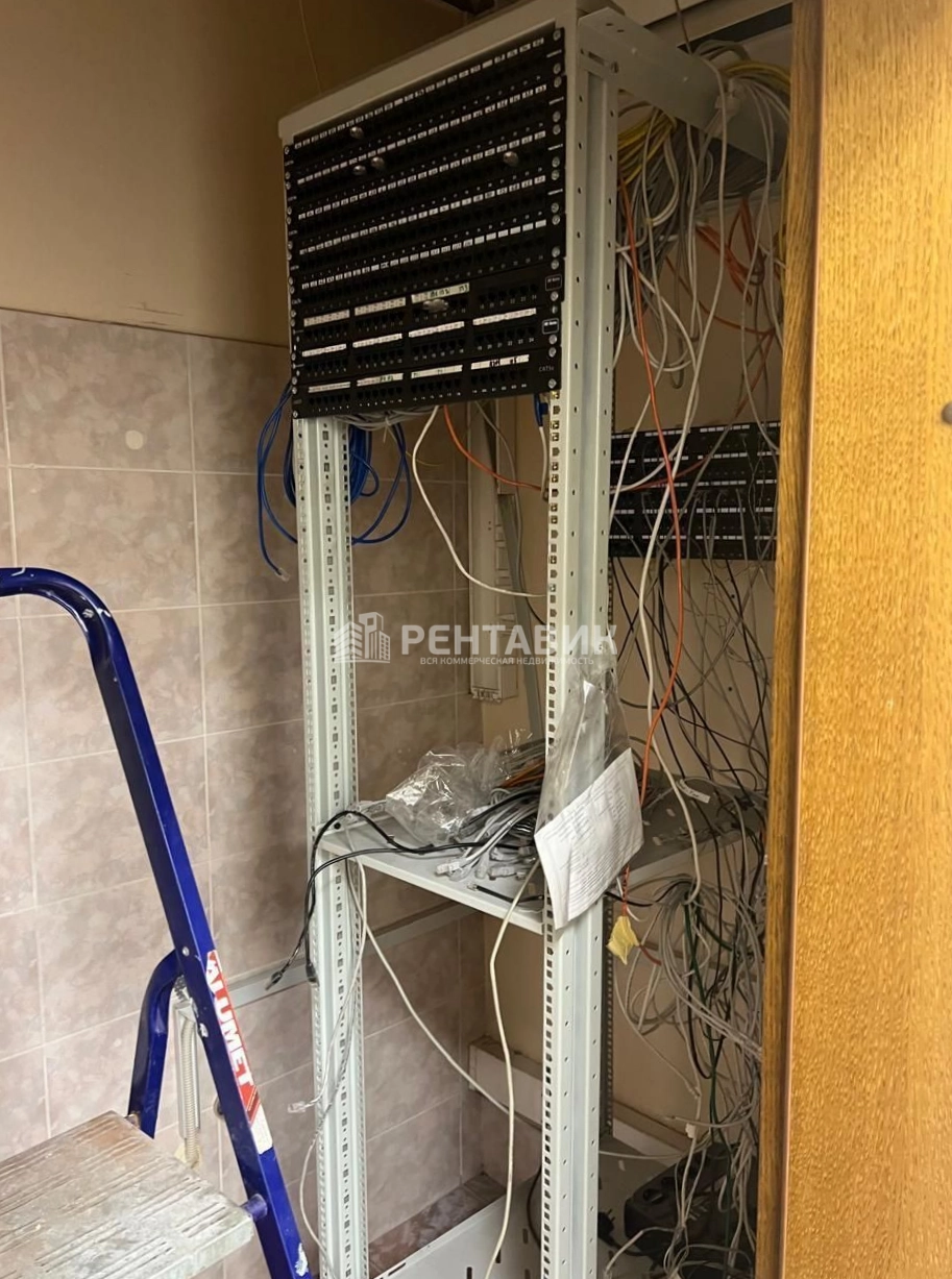 Офис Бахрушина, 23с1 площадью 451 квадратных метров