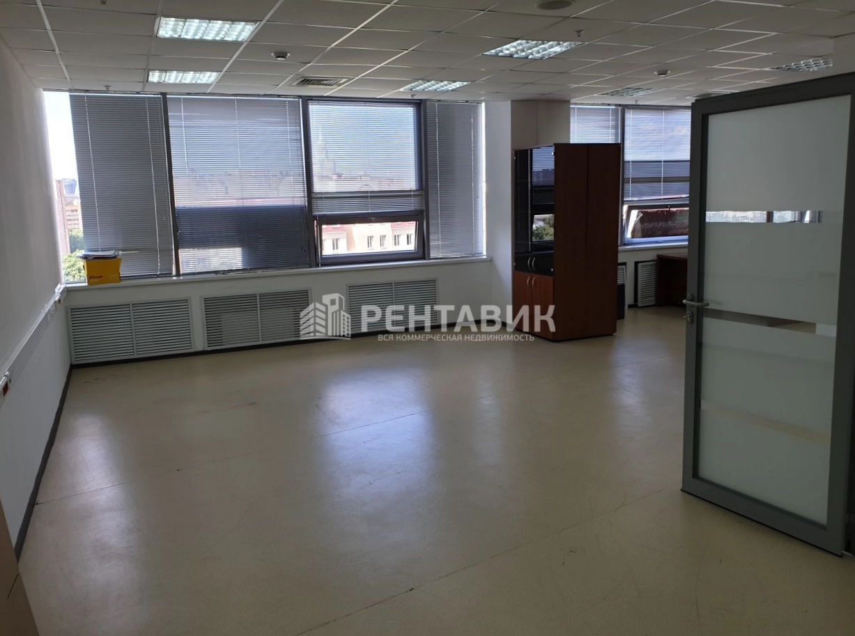 Офис Трио площадью 373 квадратных метров
