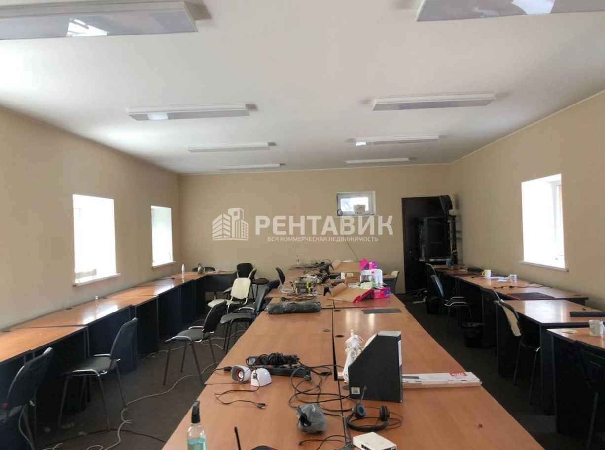 Здание целиком Варшавское, 1 площадью 417 квадратных метров
