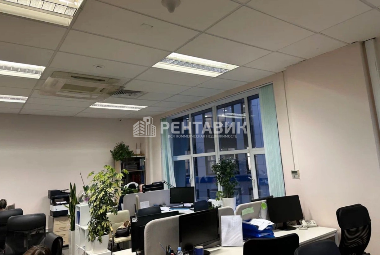 Офис Baker Plaza / Бейкер Плаза площадью 400 квадратных метров