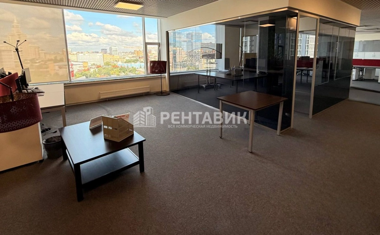 Офис Аэродом площадью 218 квадратных метров