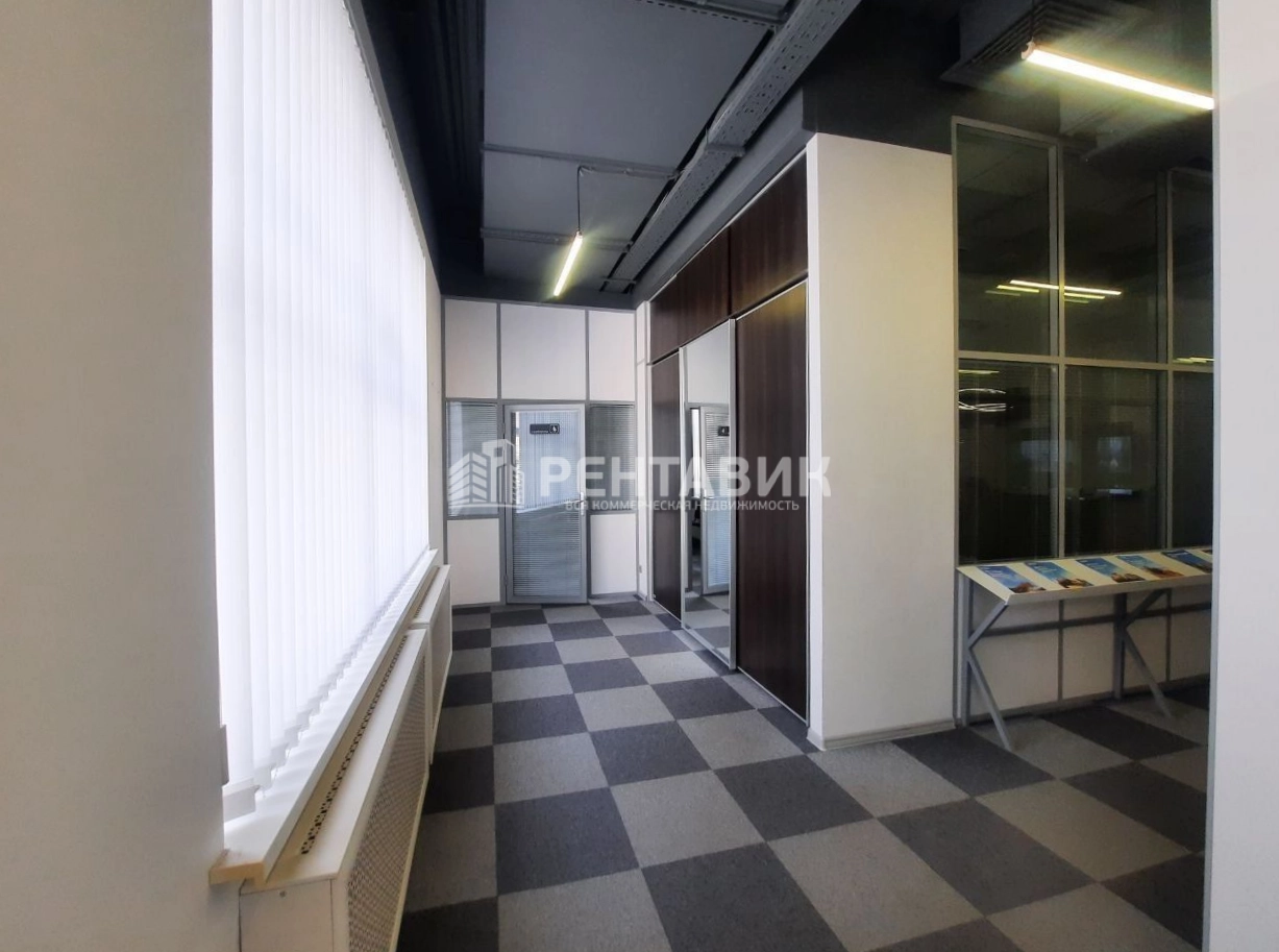 Офис Baker Plaza / Бейкер Плаза площадью 444 квадратных метров