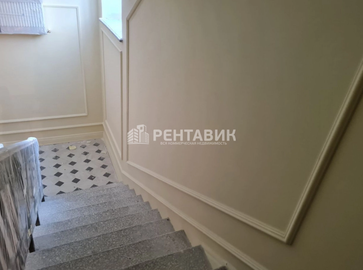 Здание целиком Чистова, 10 площадью 2166 квадратных метров