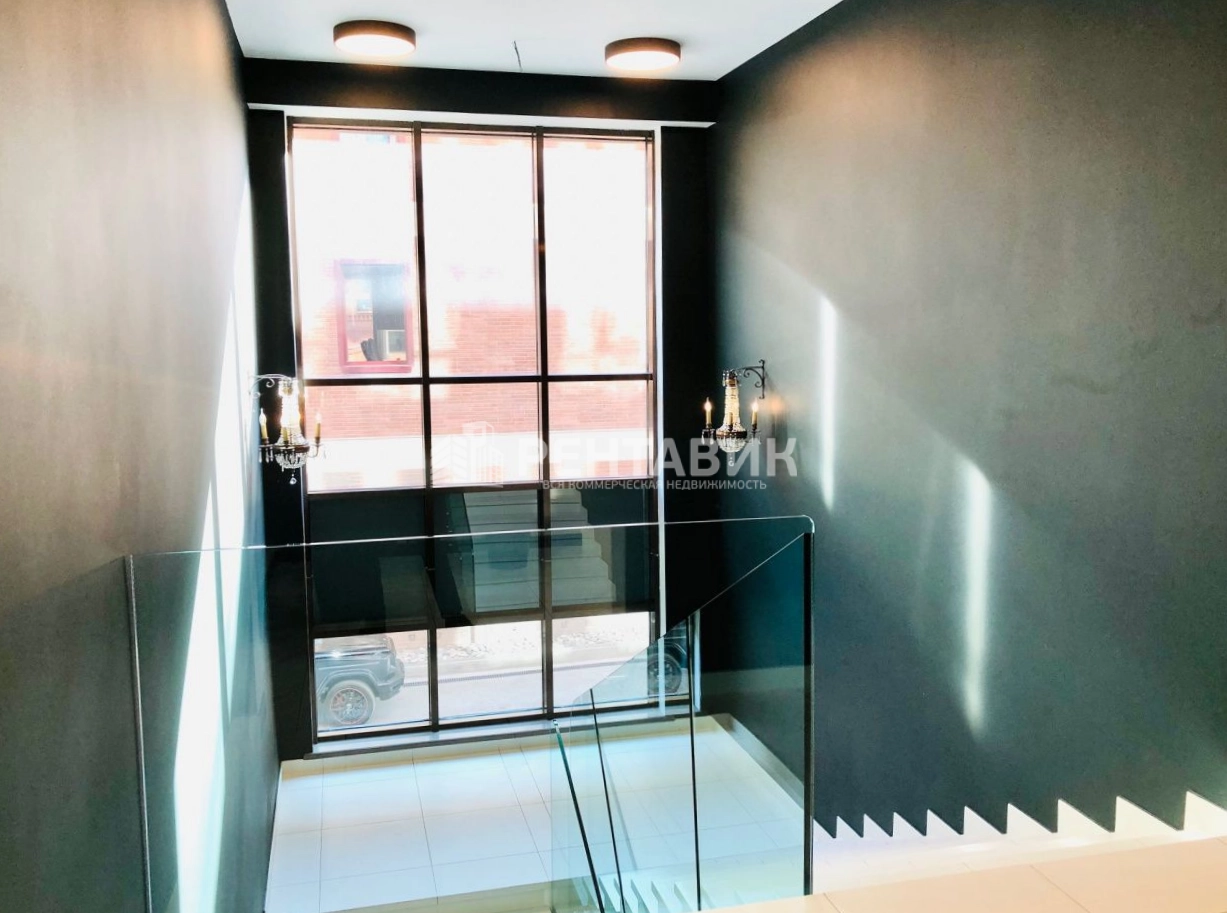 Офис Barrin House площадью 232 квадратных метров