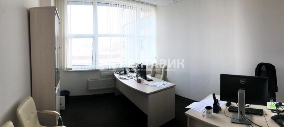 Офис Барклай Плаза площадью 215.6 квадратных метров