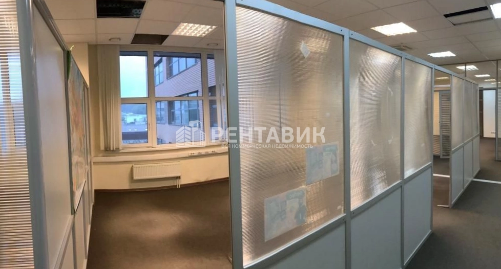 Офис Барклай Плаза площадью 215.6 квадратных метров