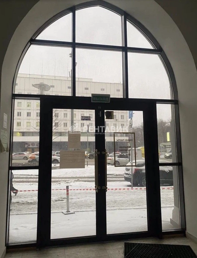 Помещение свободного назначения Садовая-Самотёчная, 2-12 площадью 581.5 квадратных метров