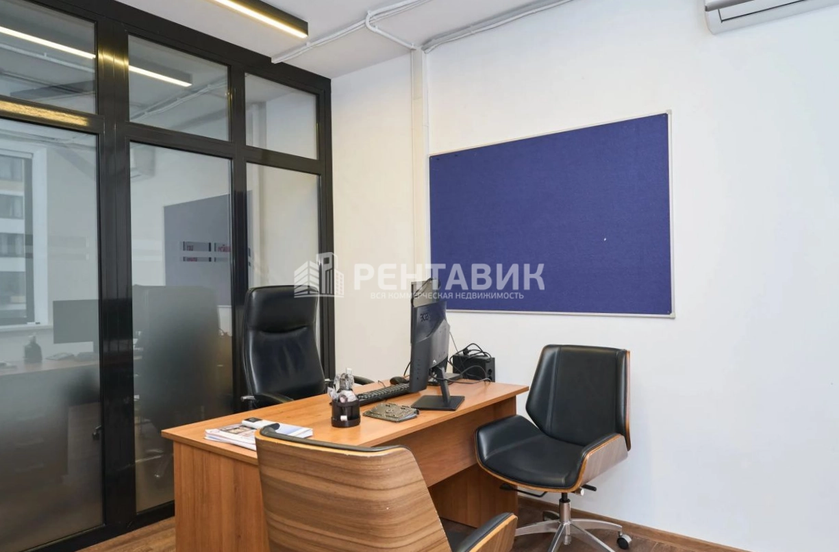 Офис Испанские кварталы площадью 818.6 квадратных метров