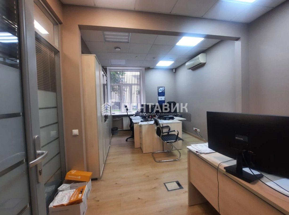 Офис Романов, 5 площадью 390.6 квадратных метров