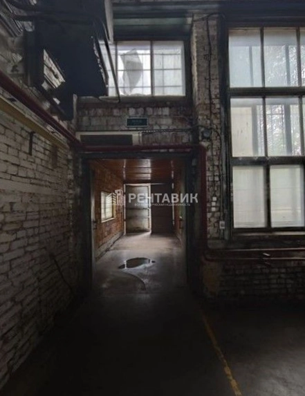 Склад Коммуны, 67АЕ площадью 3240 квадратных метров