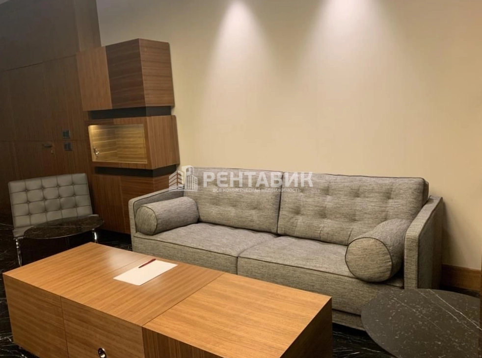 Здание целиком Севастопольский проспект, 10к1 площадью 3825.6 квадратных метров