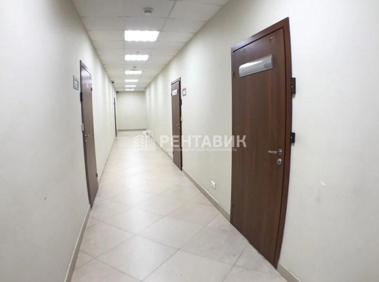 Офис Ломоносов площадью 2037 квадратных метров