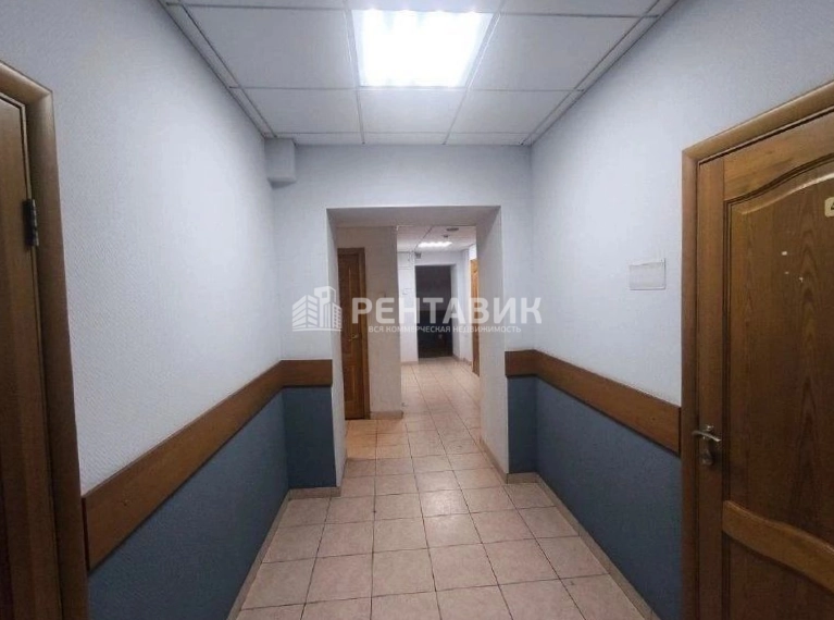 Помещение свободного назначения Автозаводская, 11 площадью 930 квадратных метров