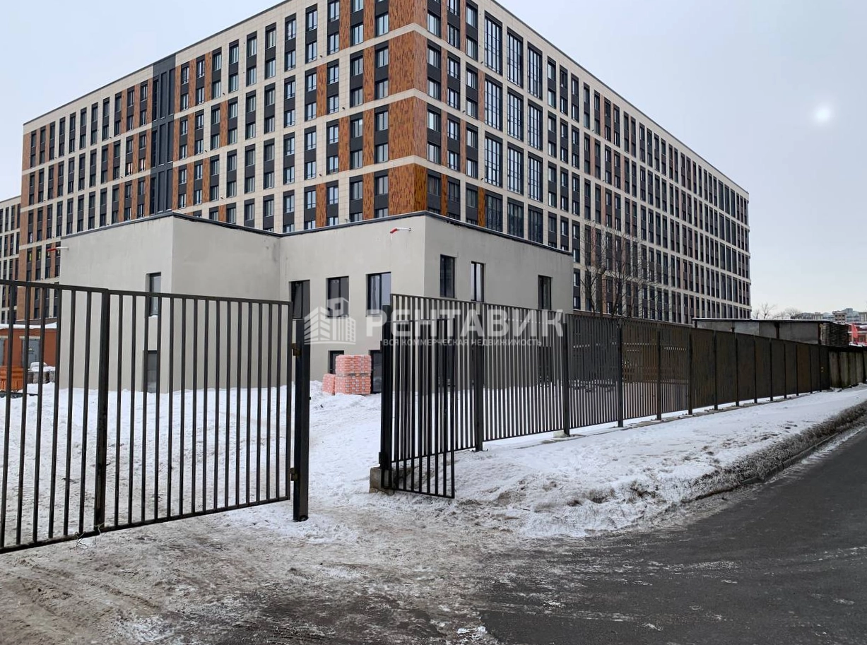 фасад дома, здание по адресу г Санкт-Петербург, пр-кт КИМа, д 19 литера И