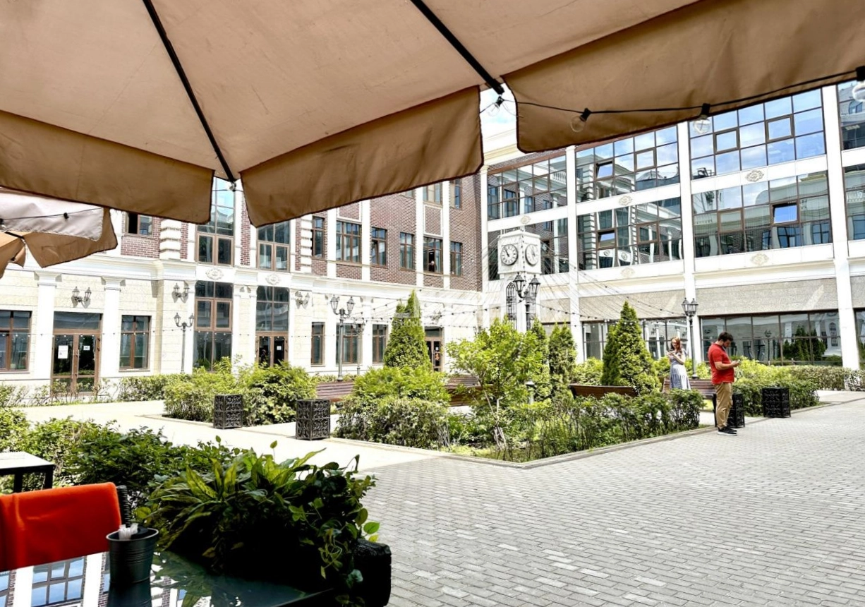 Здание Central Yard/Централ Ярд по адресу г Москва, ул Бауманская, д 7 стр 1
