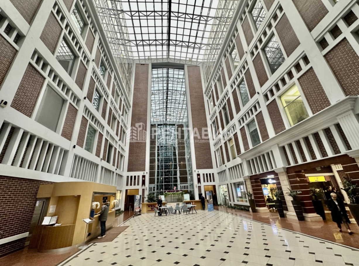 Помещение свободного назначения W Plaza I площадью 240 квадратных метров