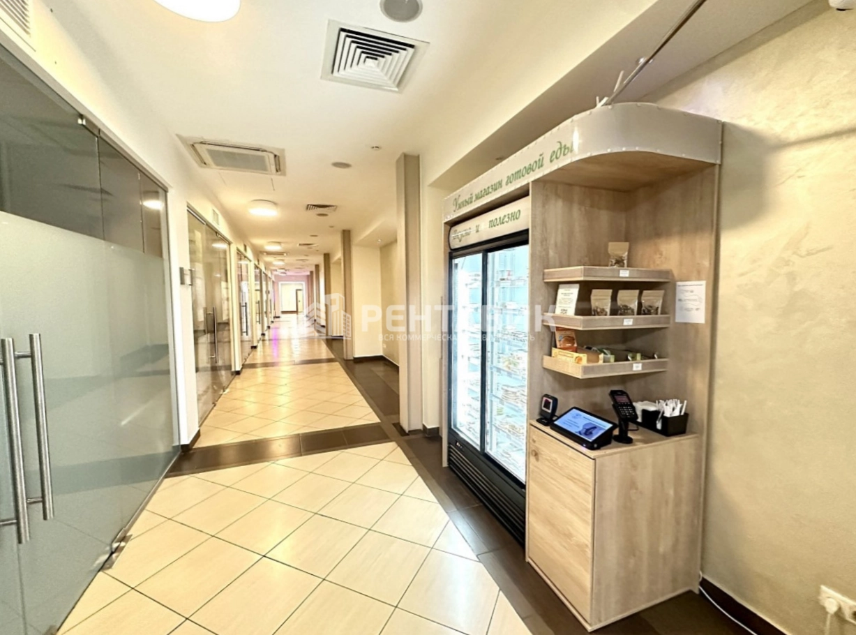 Помещение свободного назначения W Plaza I площадью 240 квадратных метров