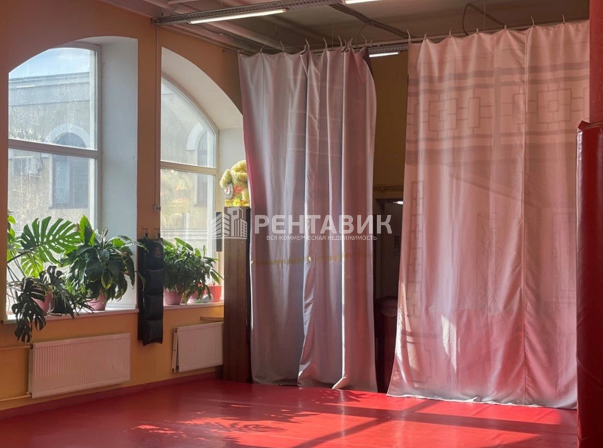 Здание целиком Лефортовский Стройцентр площадью 8748 квадратных метров