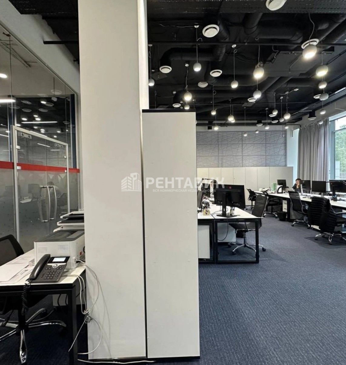Офис Poklonka Place / Поклонка Плейс площадью 532.4 квадратных метров