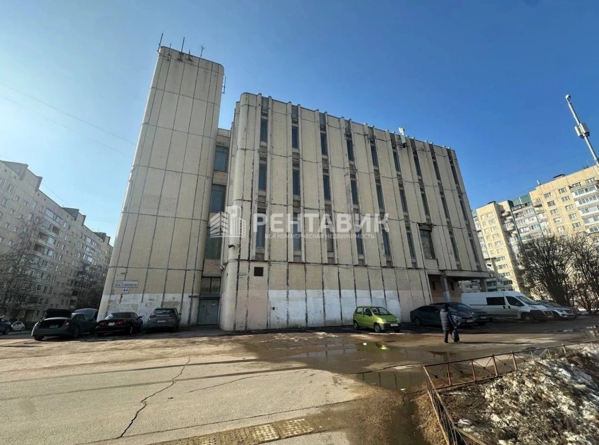 фасад дома, здание по адресу г Санкт-Петербург, пр-кт Наставников, д 44 к 1