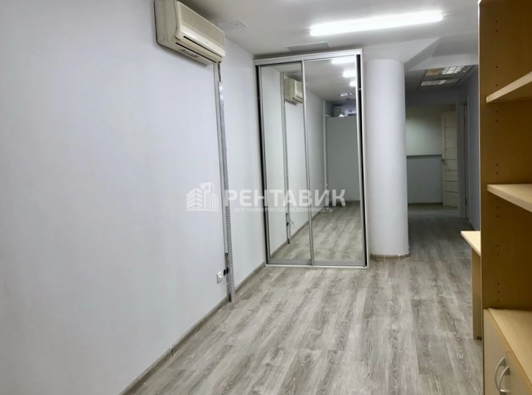 Офис Смоленский Пассаж площадью 110 квадратных метров