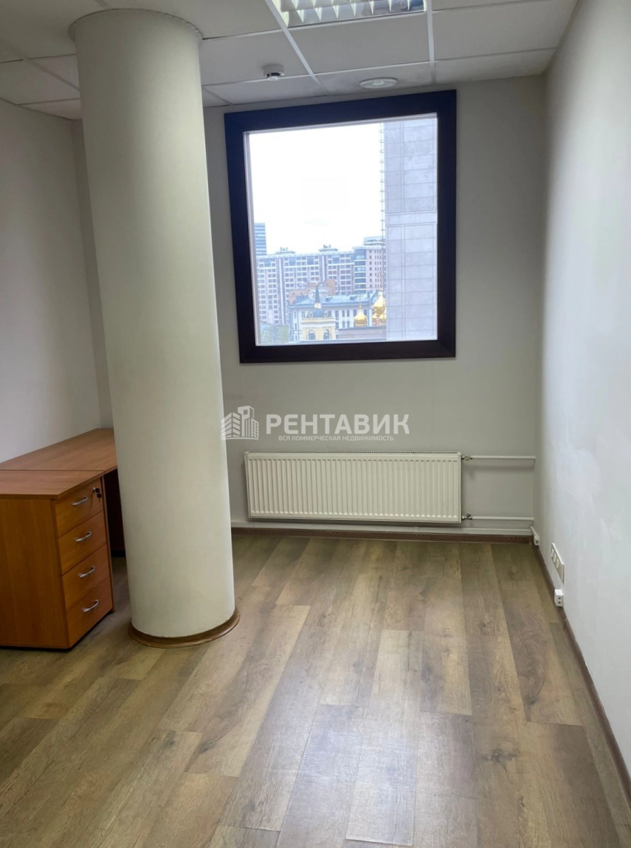 Офис Смоленский Пассаж площадью 110 квадратных метров