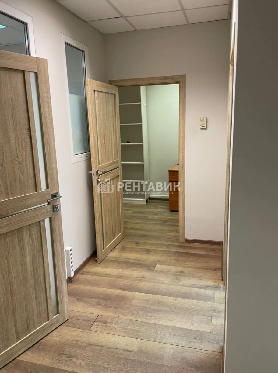 Офис Смоленский Пассаж площадью 110 квадратных метров