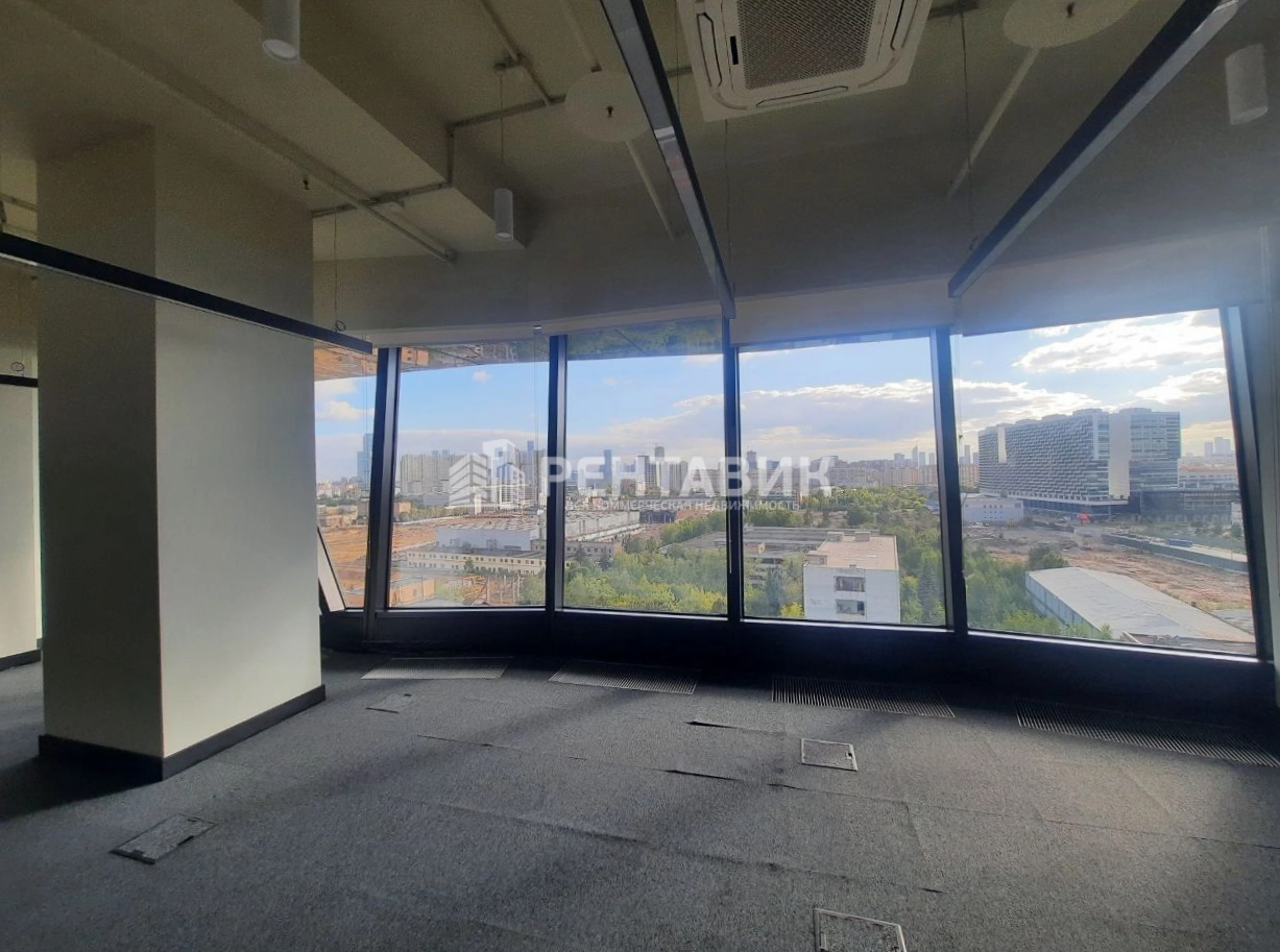 Офис Искра Парк площадью 930 квадратных метров