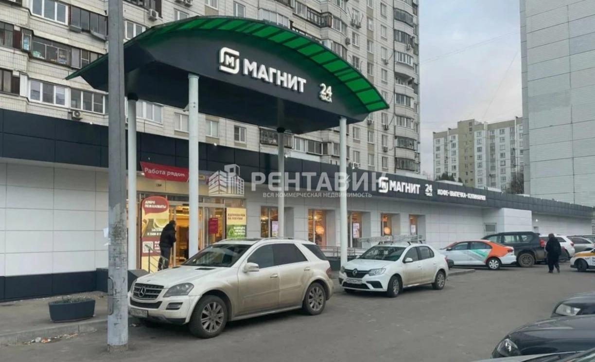 Торговая площадь Пятницкое 8 площадью 2462 квадратных метров