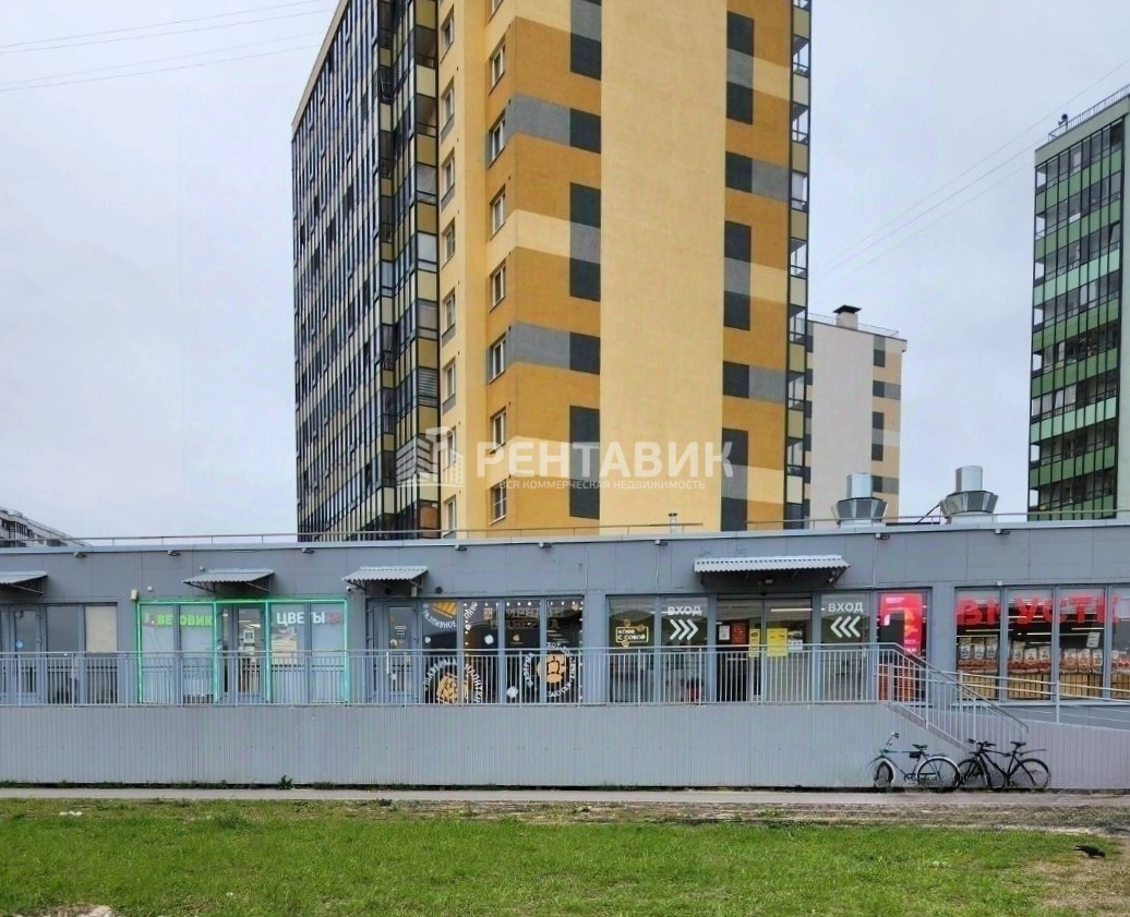 фасад дома, здание по адресу г Санкт-Петербург, Северный пр-кт, д 129 